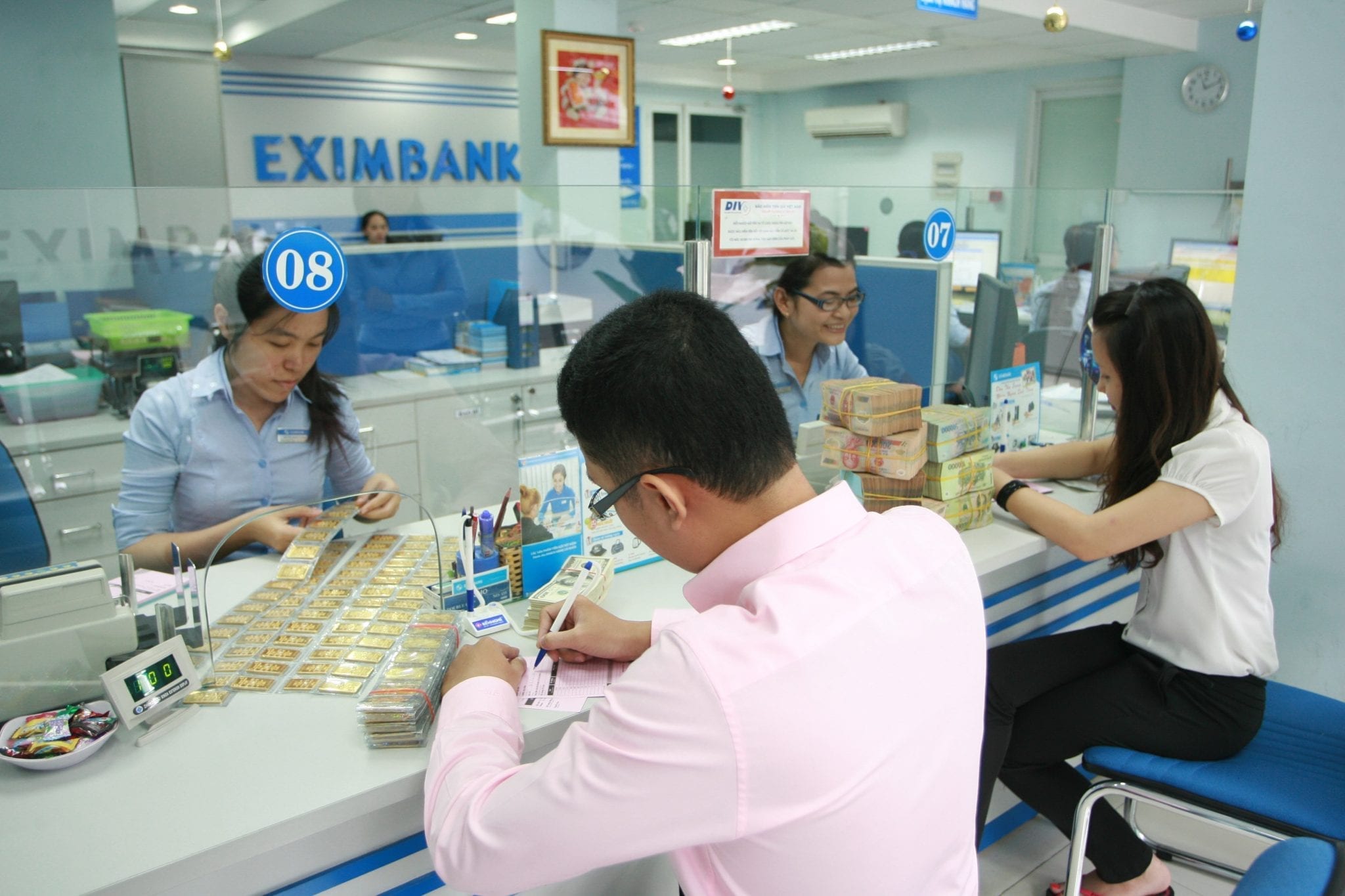 Japanese lender reduces stake in Eximbank