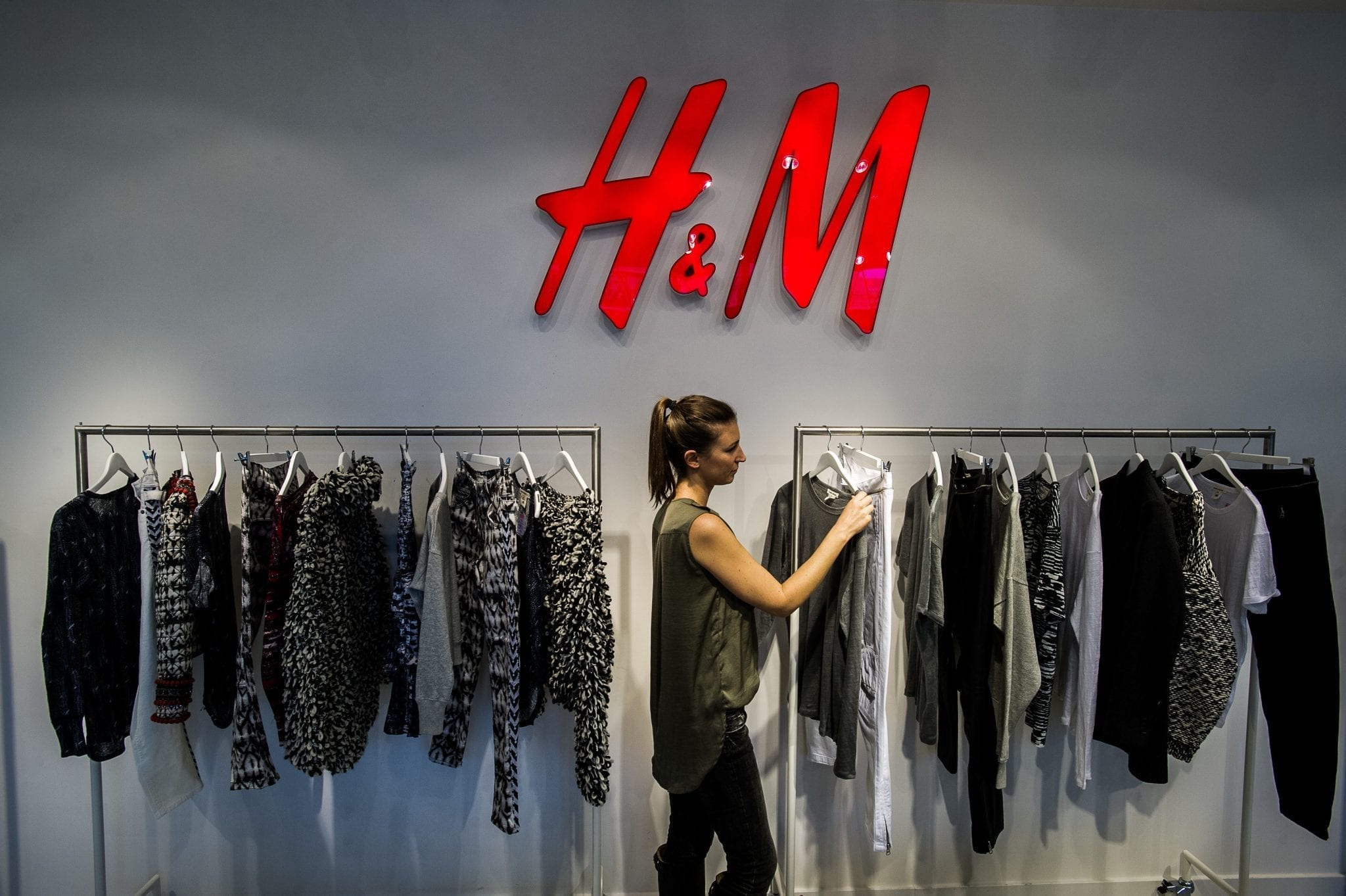 H&M reports 21 pc fall in second quarter net profit