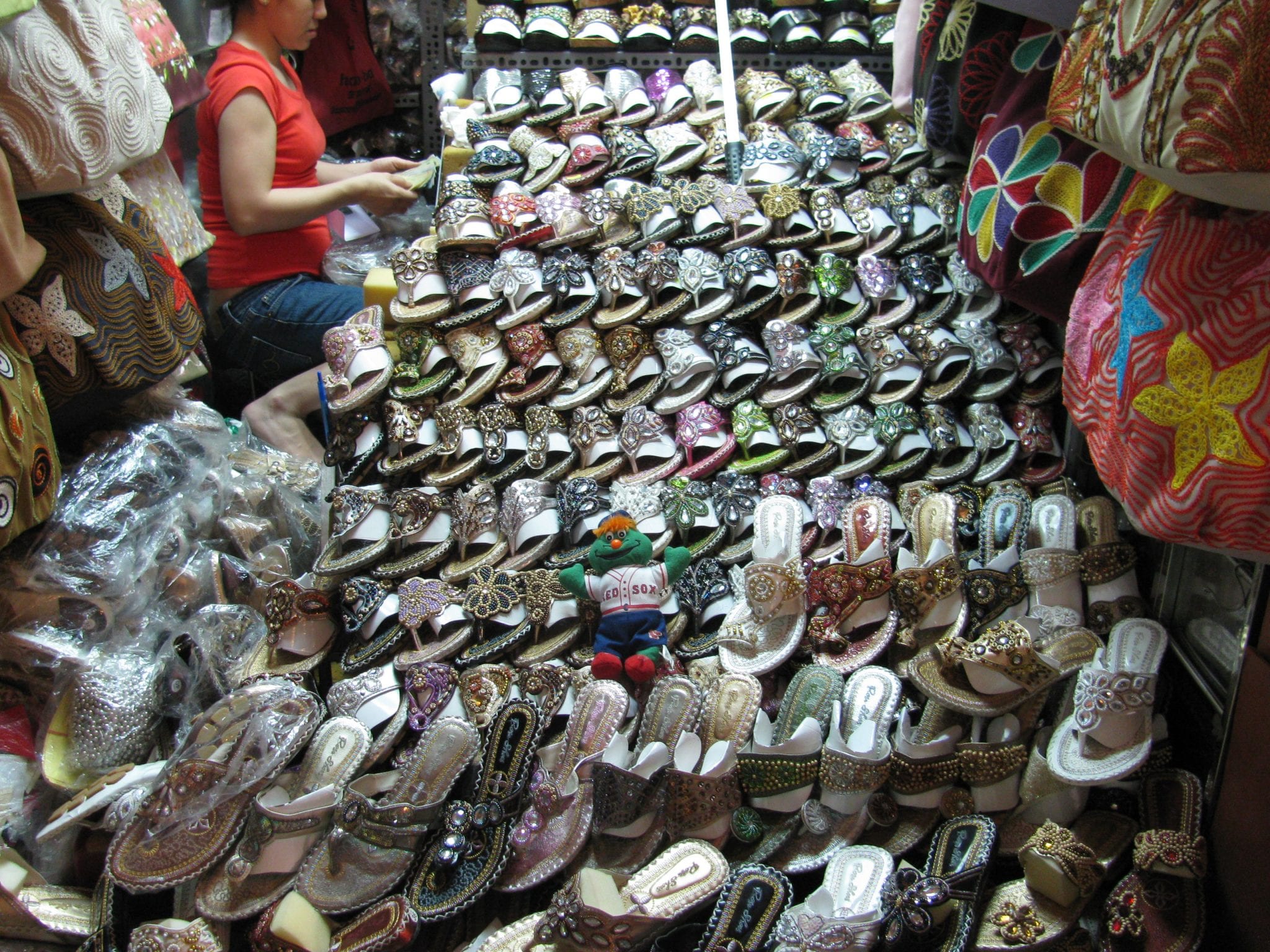 Vietnam expects 10 percent rise in leather, shoe exports