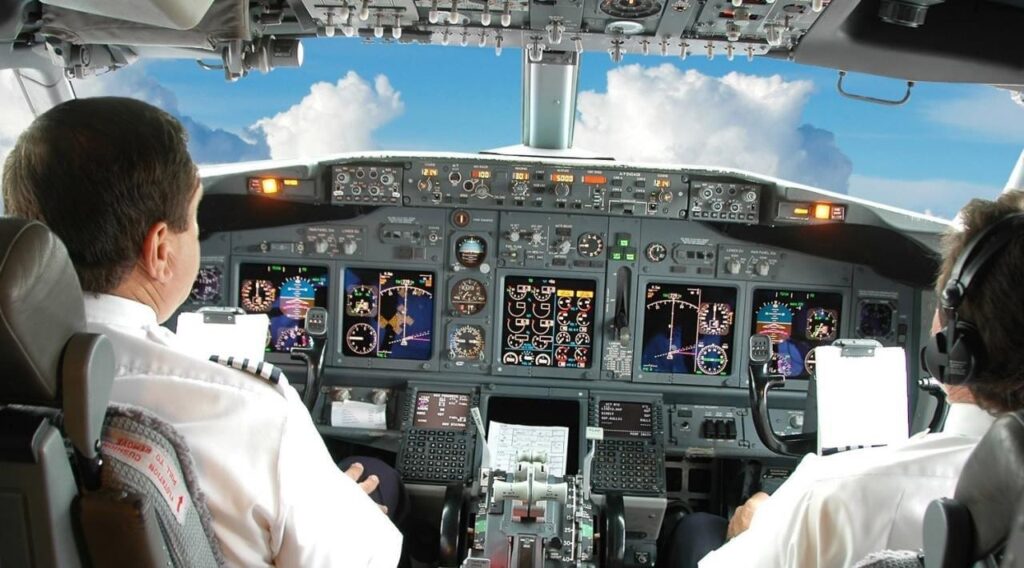 Singapore Airlines looking to hire more overseas pilots