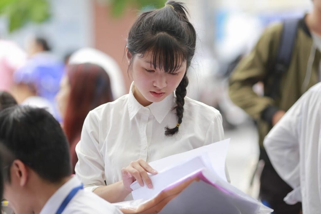 Vietnamese Graduates