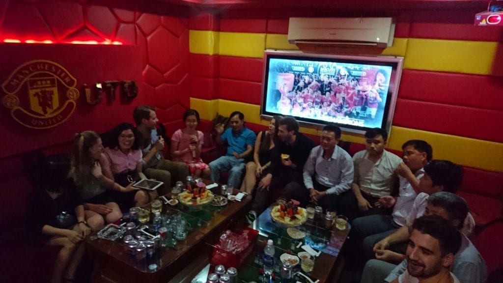 Karaoke Bar