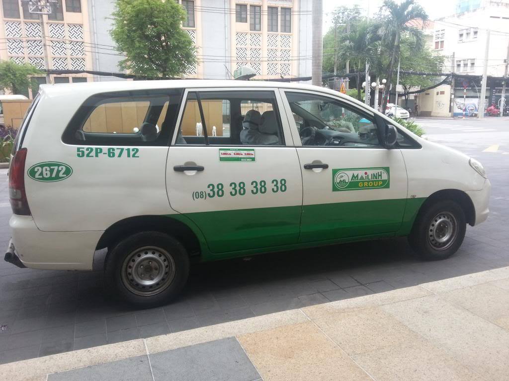 Saigon cab firm lodges formal complaint after losing out to Uber, Grab