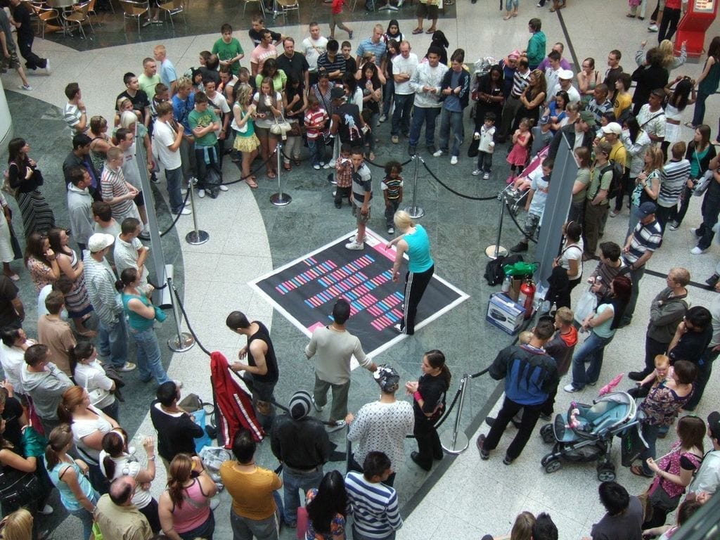 Mall offers bored partners ‘husband rest hatches’