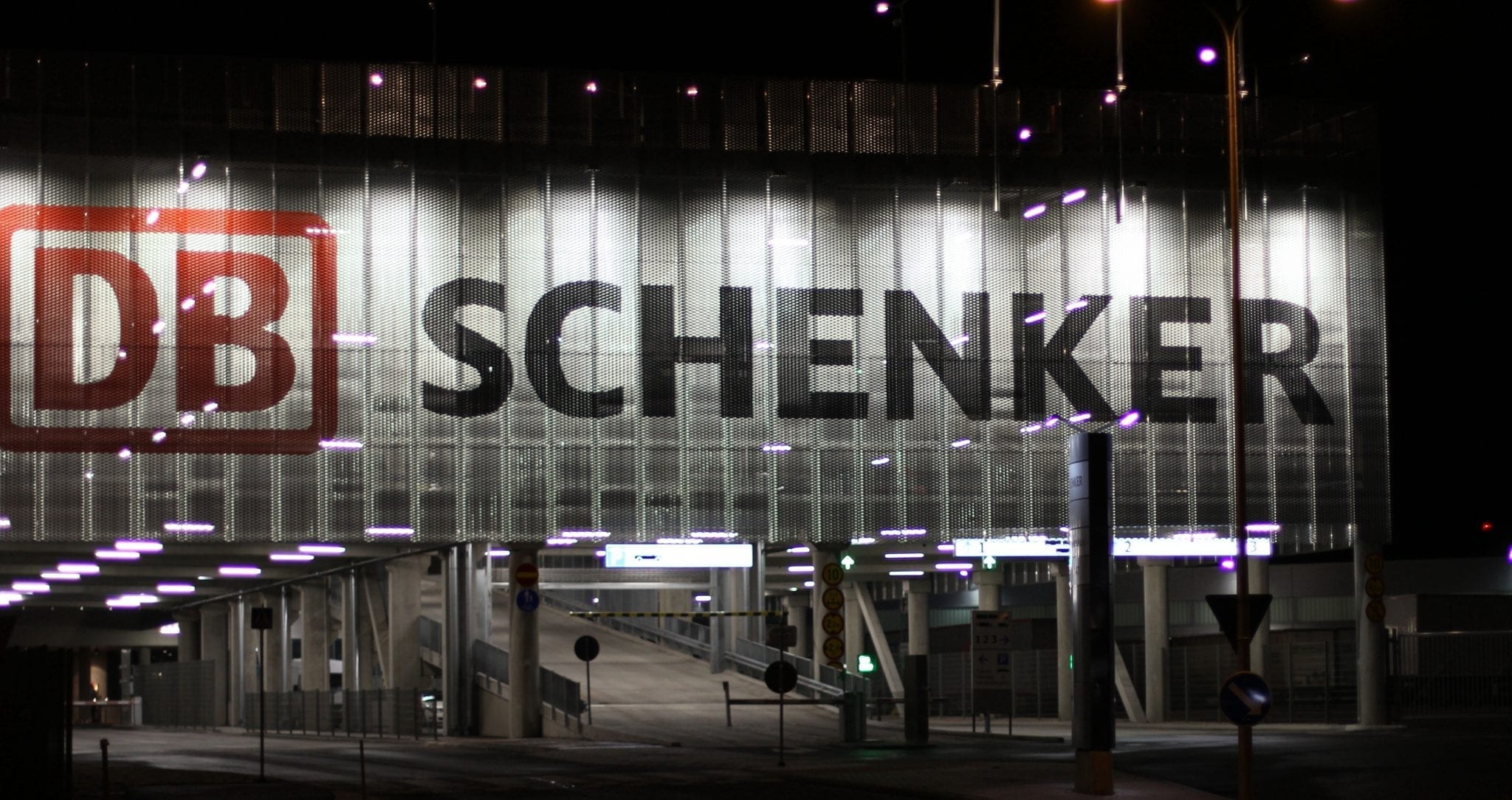 DB Schenker offers charter flights to Latin America