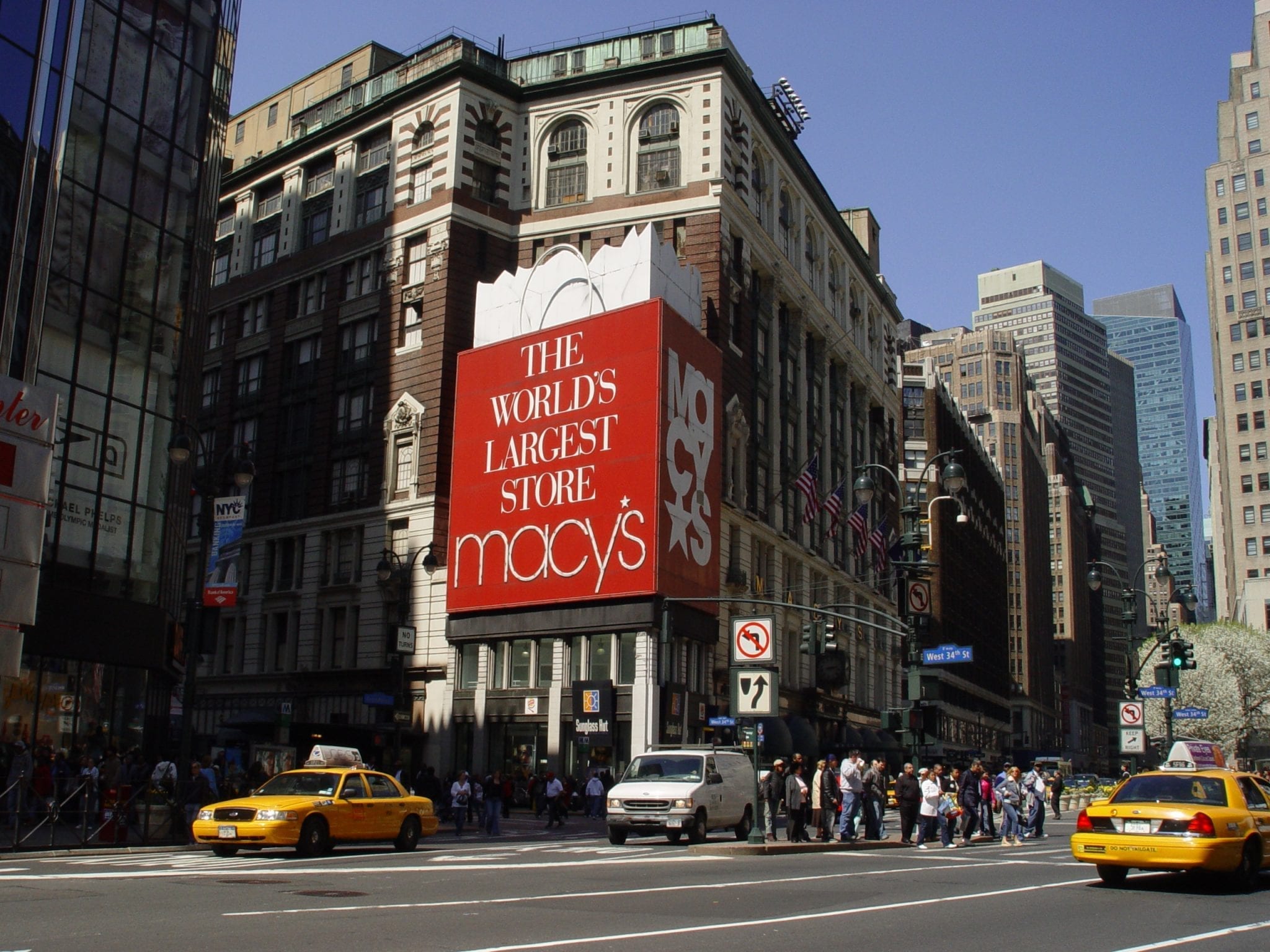 Macy’s taps Ebay exec with strong digital background