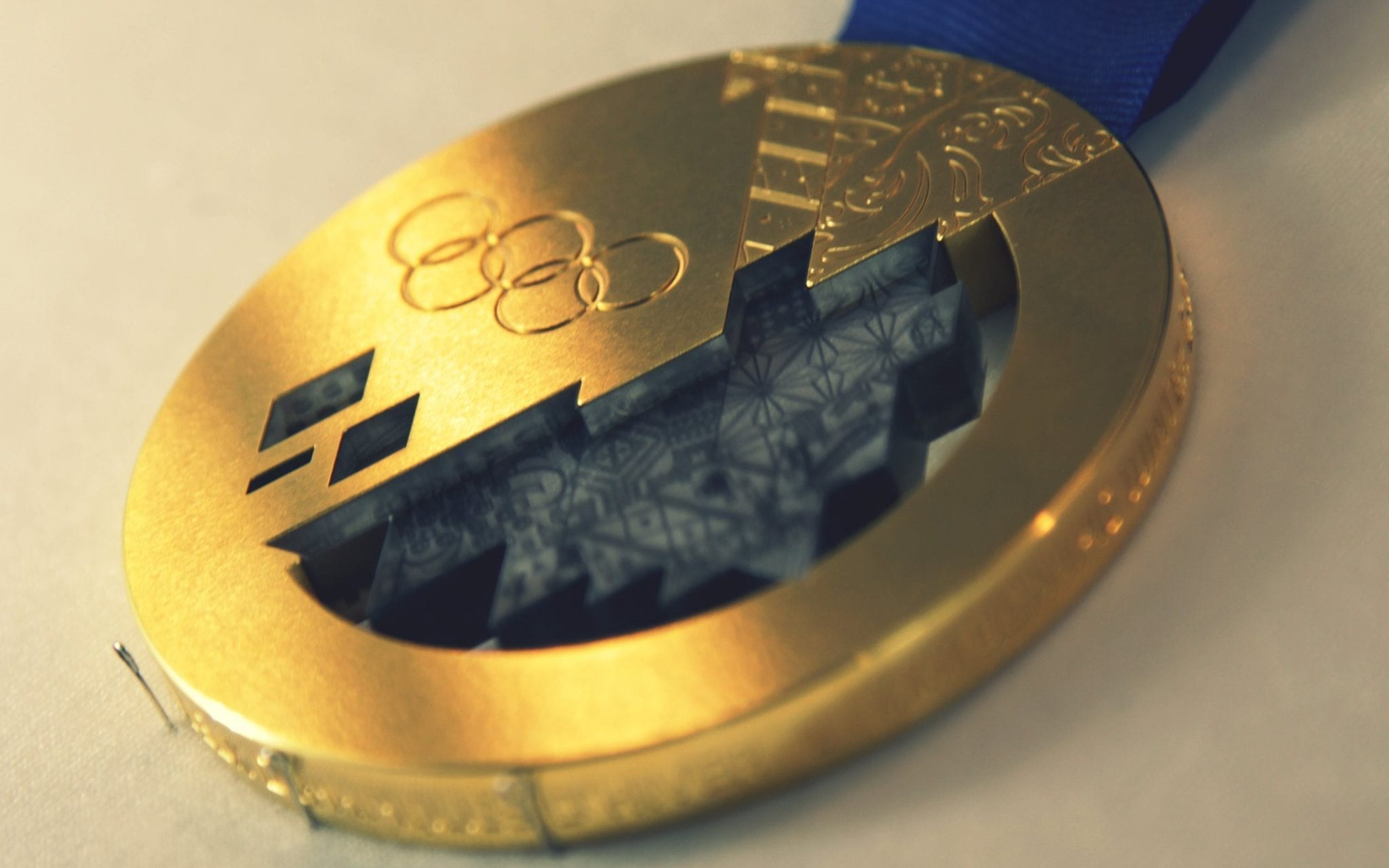 Japan to make Olympic medals from old cellphones