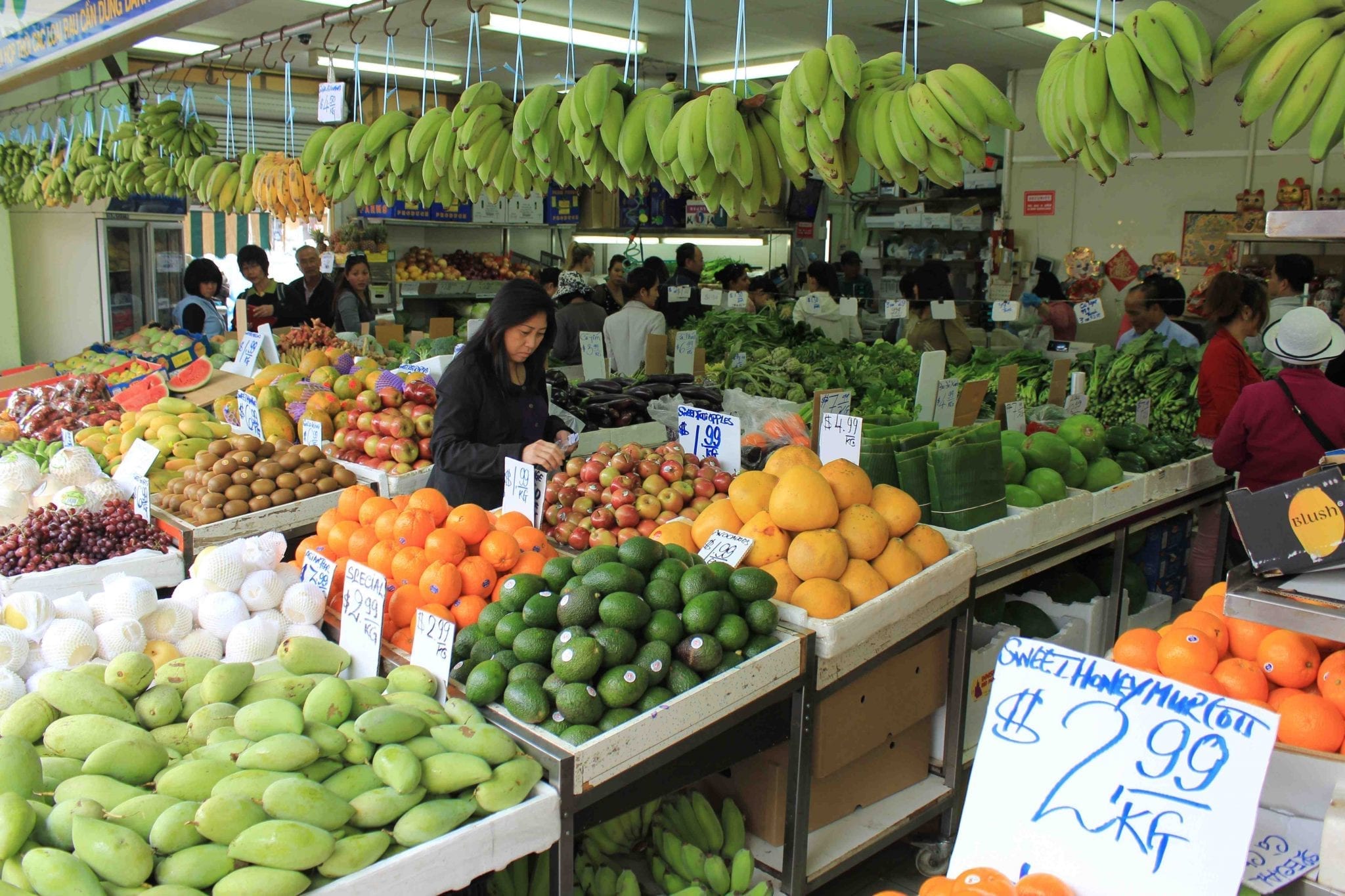 Vietnamese fruit exports to China and Laos surge