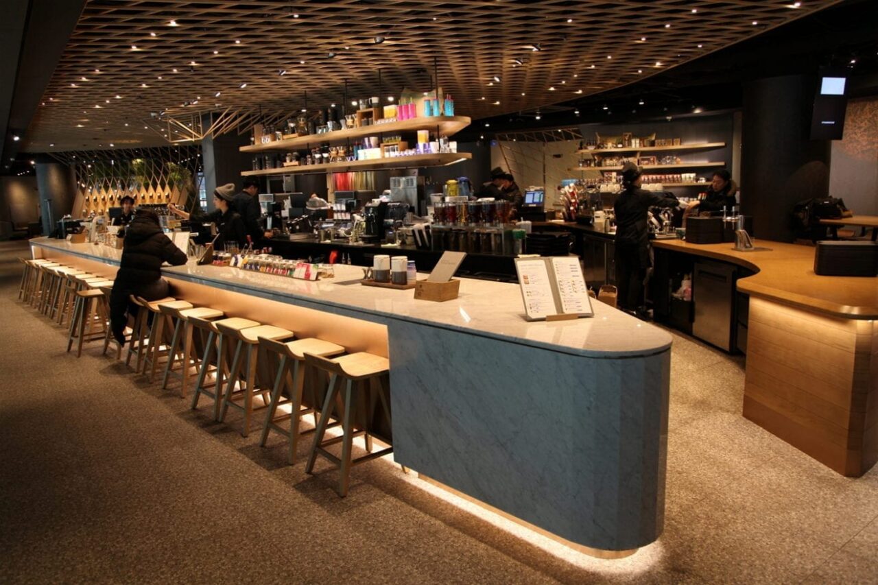 Starbucks Debuts Largest Store in South Korea