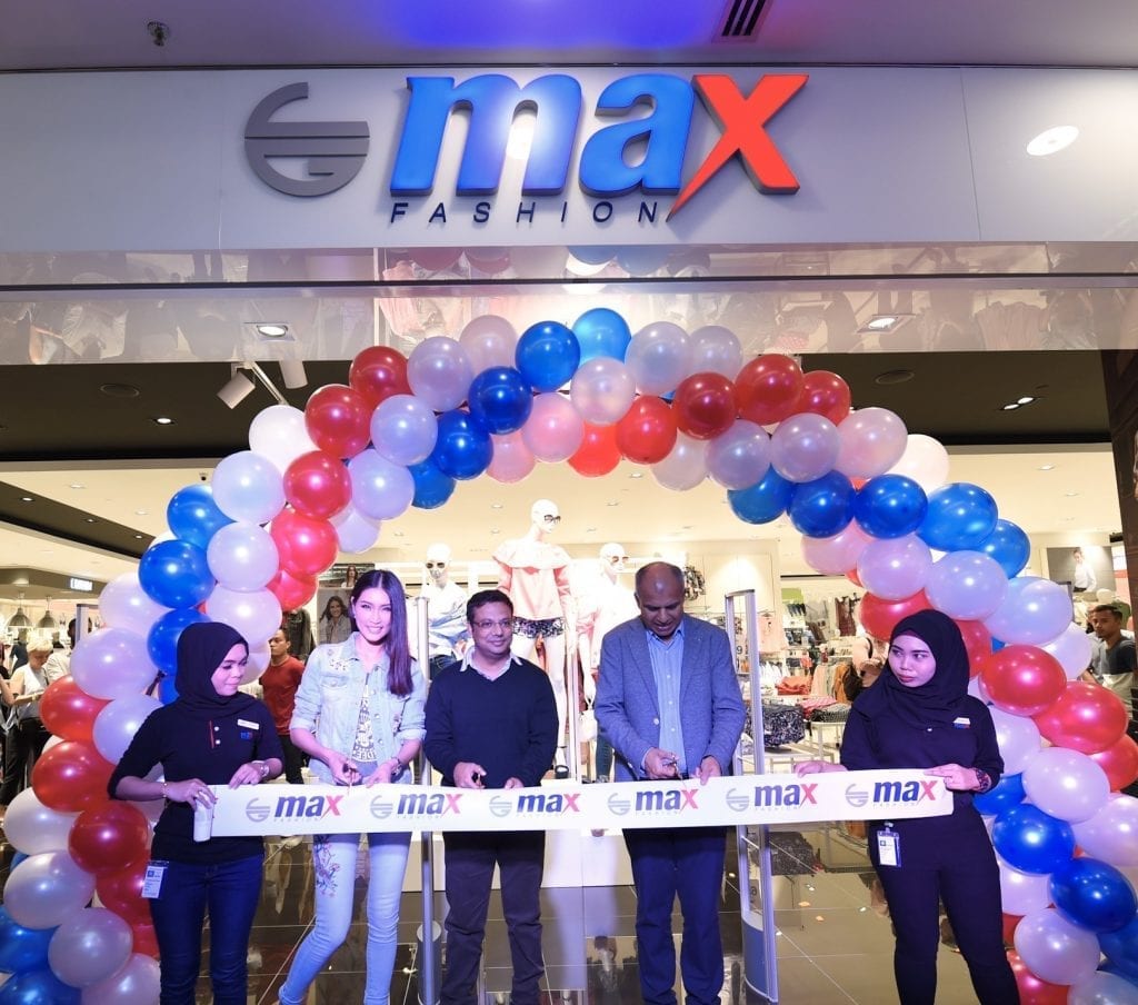 1Utama Opening 1 