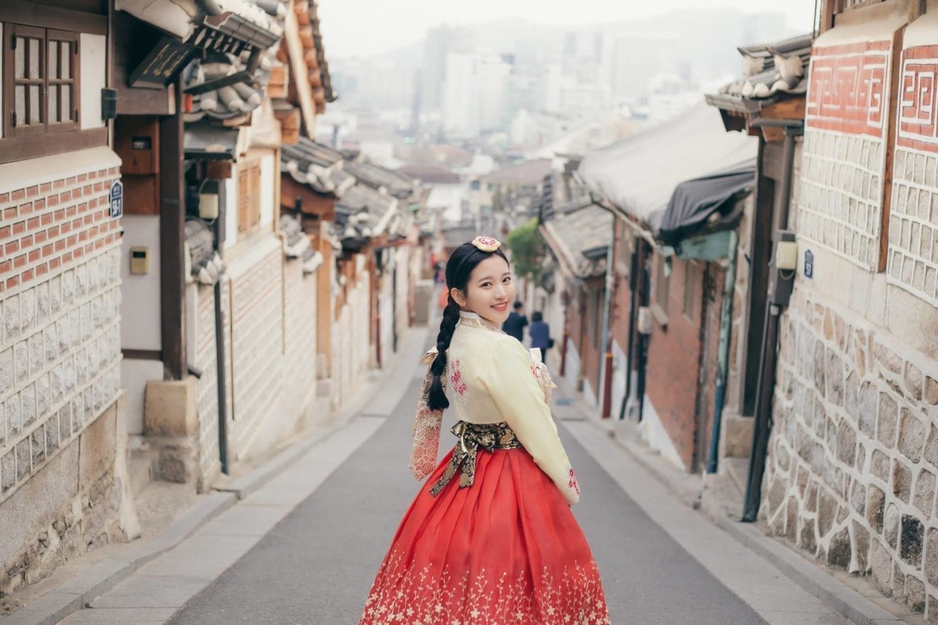 Coupang Opened a Hanbok Store that Provides Korean Traditional Costume