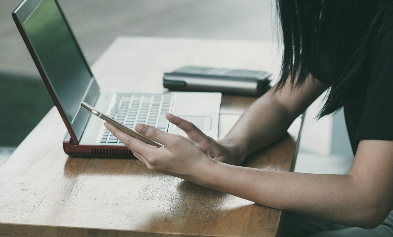 Singapore Online Retailers Exposed: Dark Patterns Mislead Shoppers into Rushed Purchases