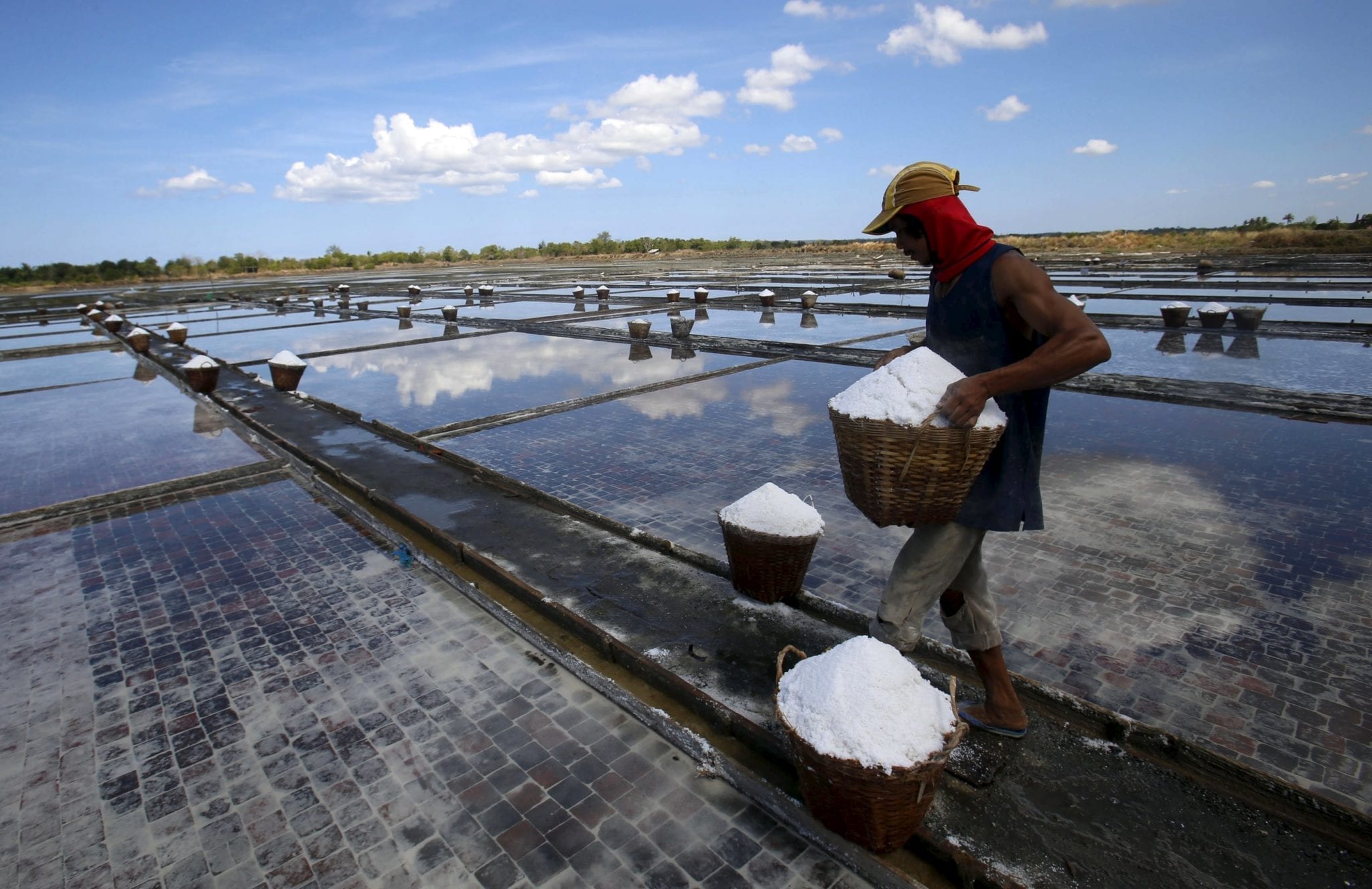 Indonesia Snack and Noodle Makers Face Salt Import Muddle