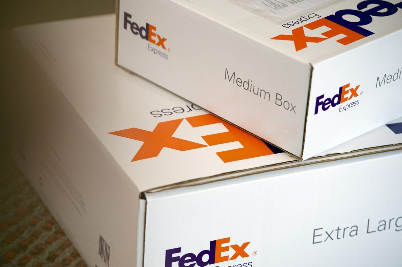 Holiday Sales Set to Soar as FedEx Survey Reveals Business Confidence Bolstered by E-commerce Shopping Festivals