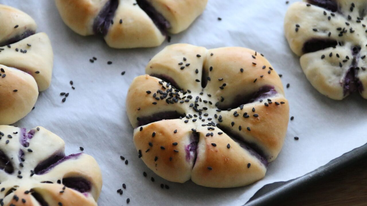 Manila’s Jollibee introduced a purple yam pie today