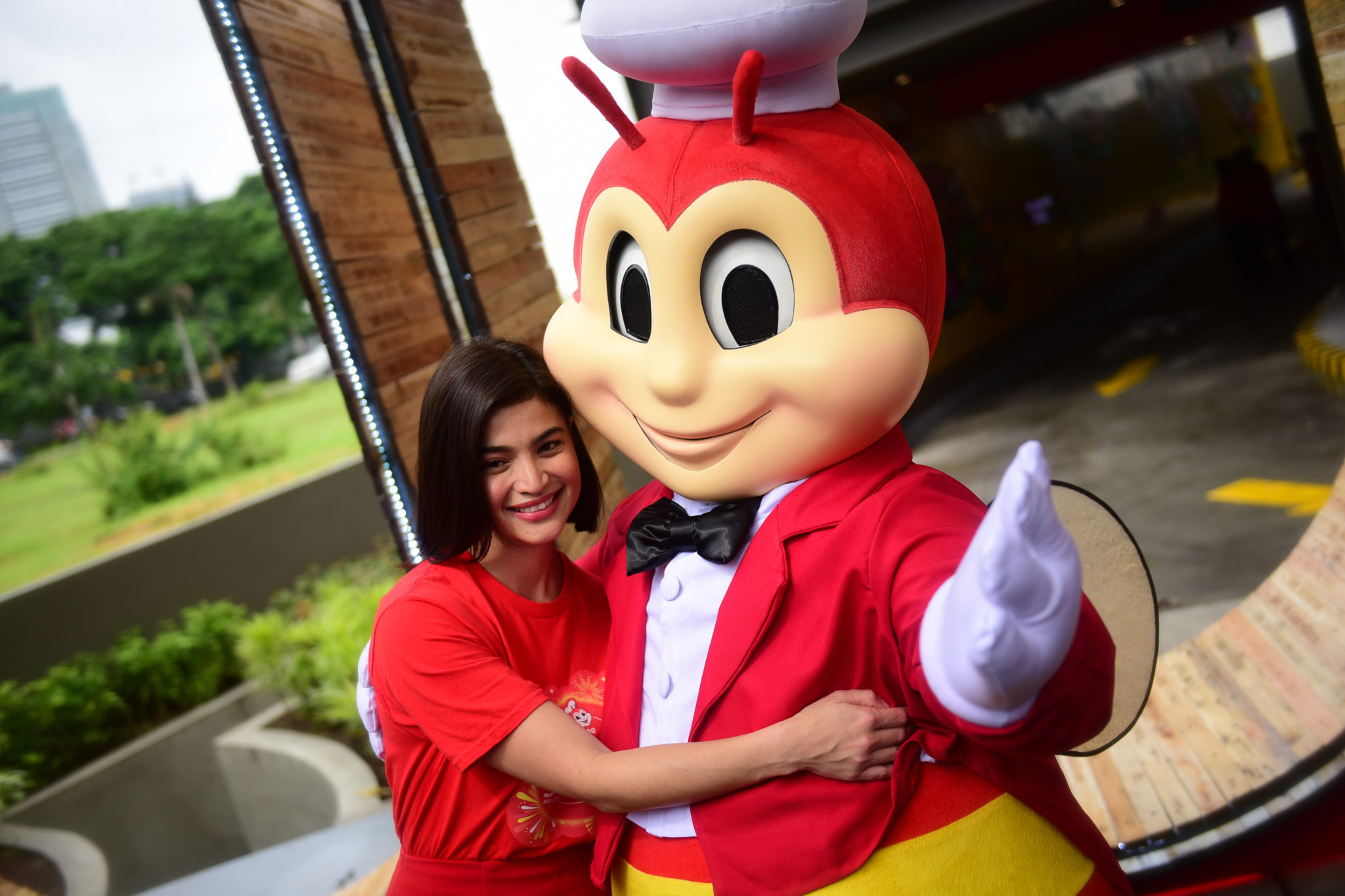 Jollibee Malaysia plans 100 Stores