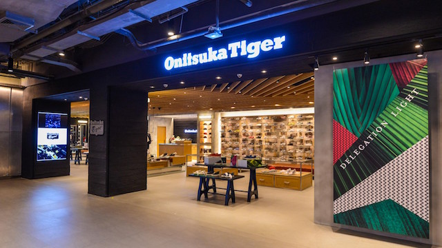 OnitsukaTiger the largest store in Southeast Asia opened at Siam Center.