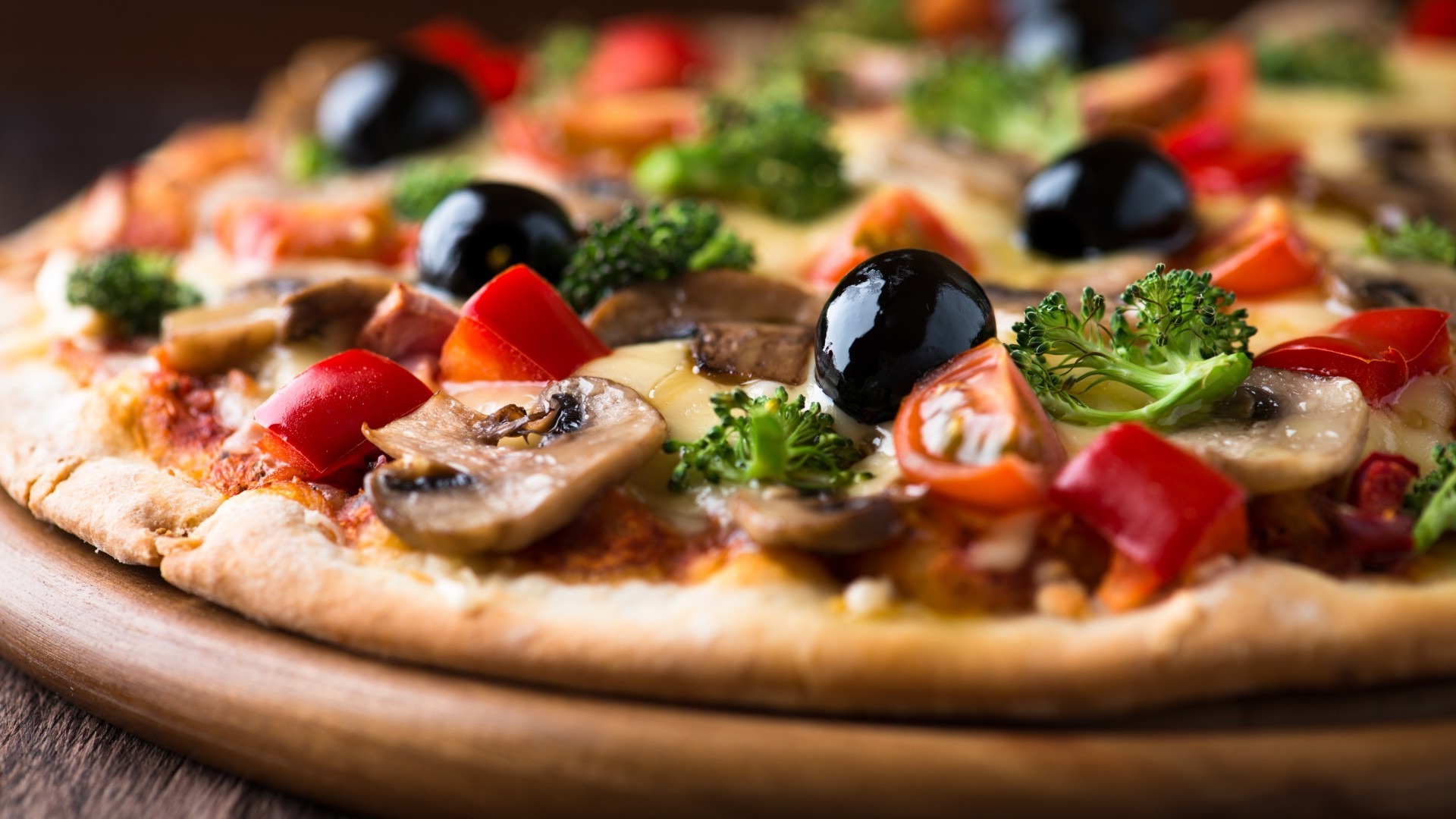 Pezzo Pizza is selling by the slice in Cambodia