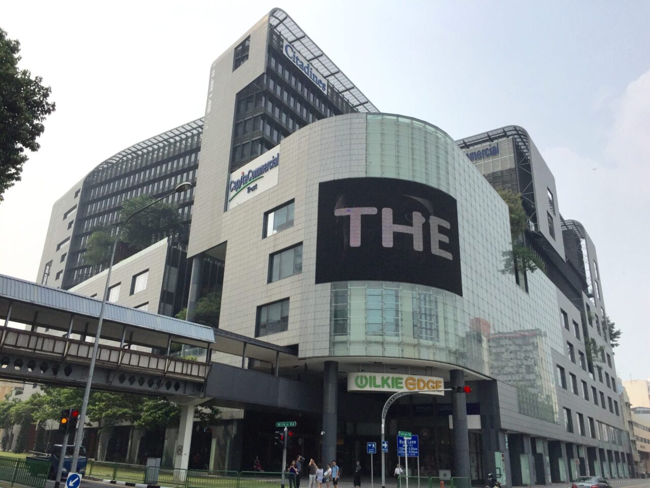 Shiqi Metro Mall golden egg for Dasin