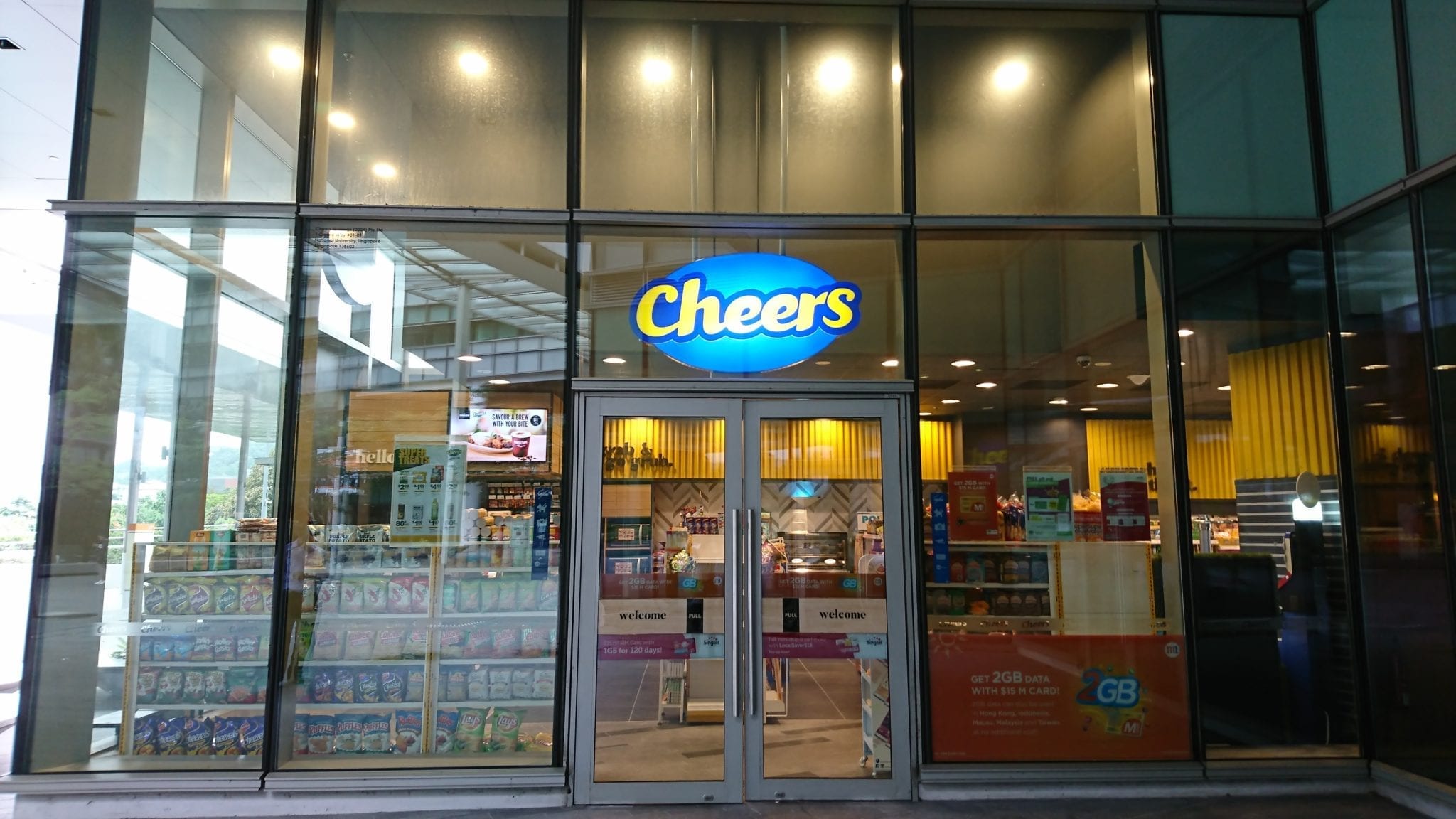Cheers convenience store set expansion plan in Vietnam