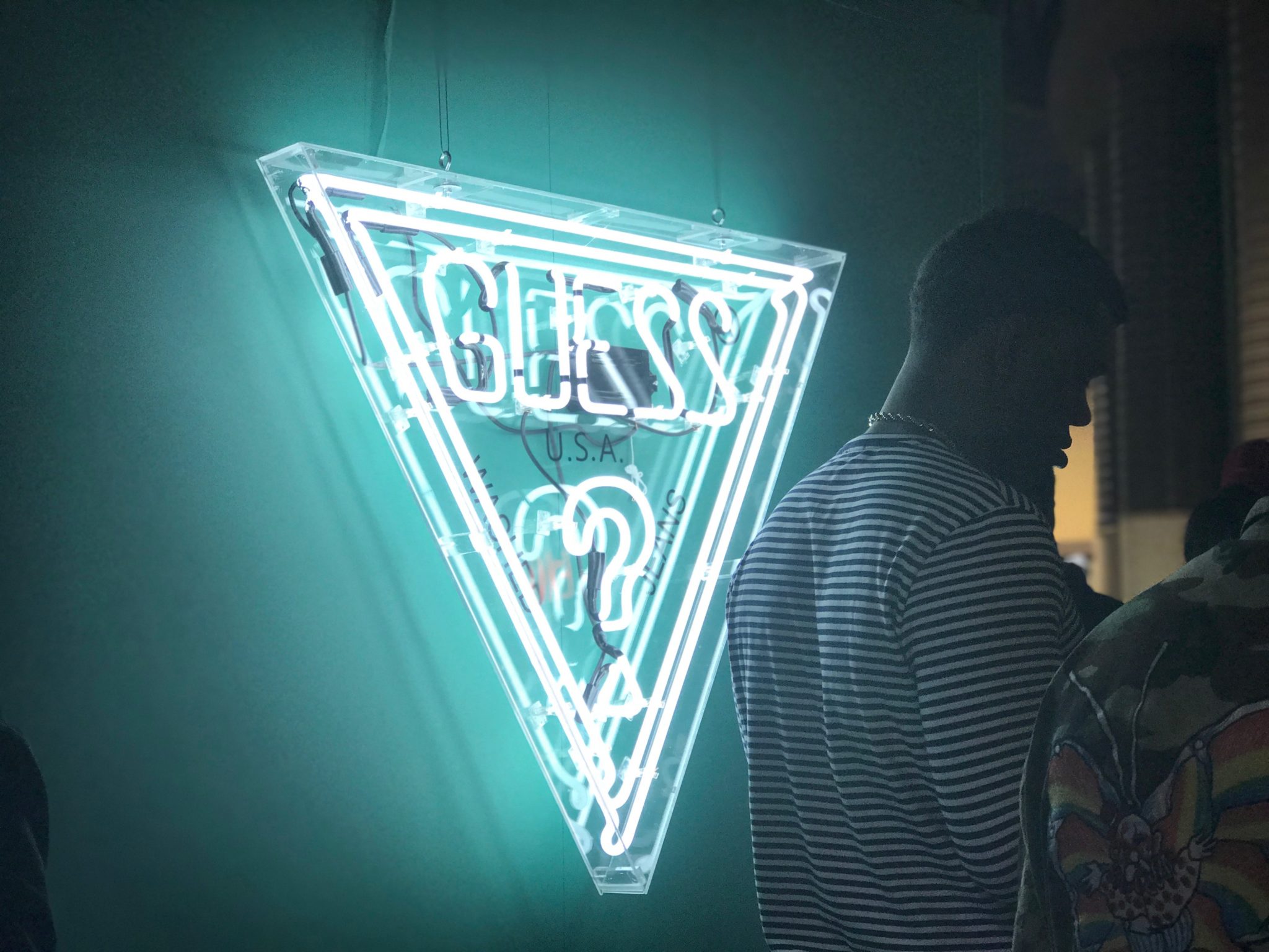 Alibaba and Guess’ FashionAI Concept Store unveiled in HK