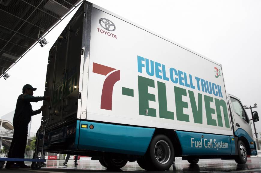 Seven-Eleven to use Toyota fuel cell trucks for deliveries next year