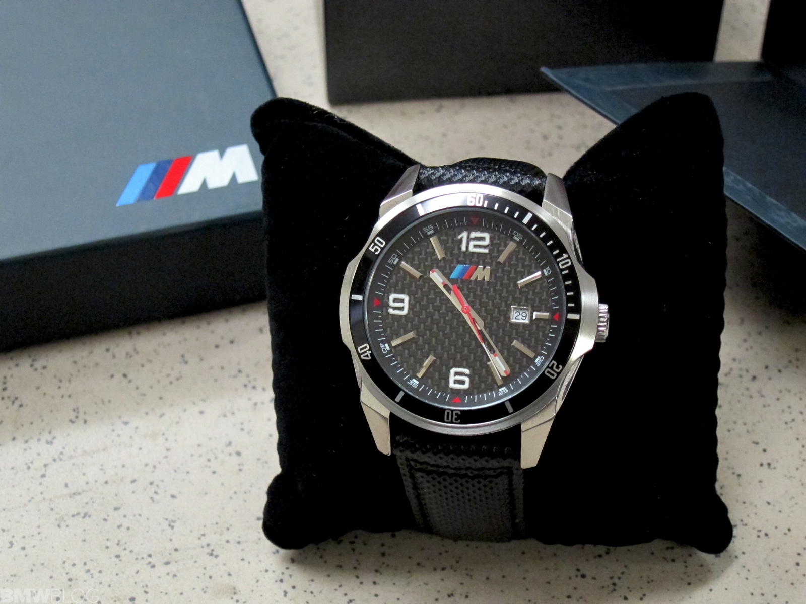 BMW to sell Fossil designed branded watches