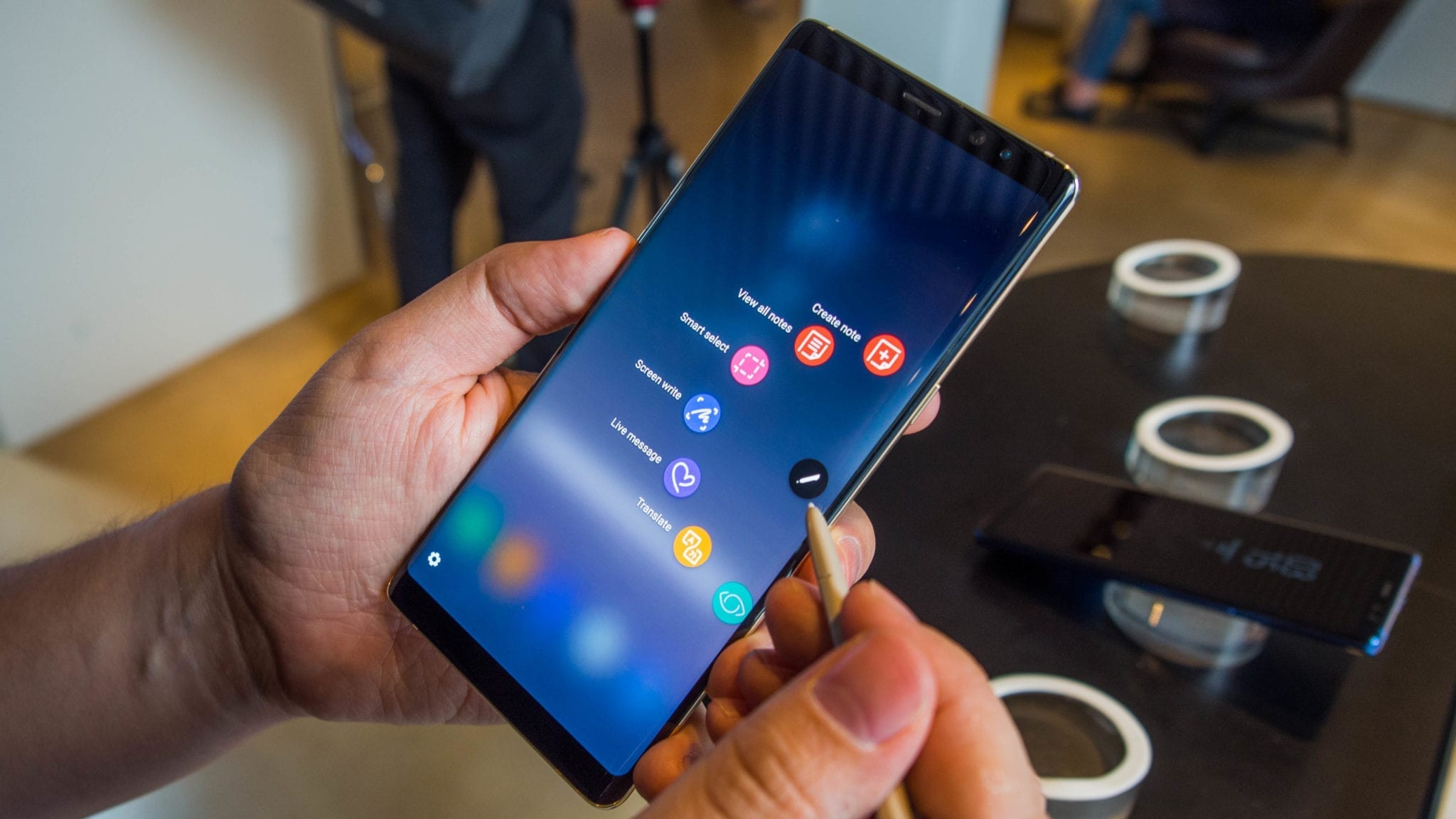 Galaxy Note9 does better than S9 on preorder sales