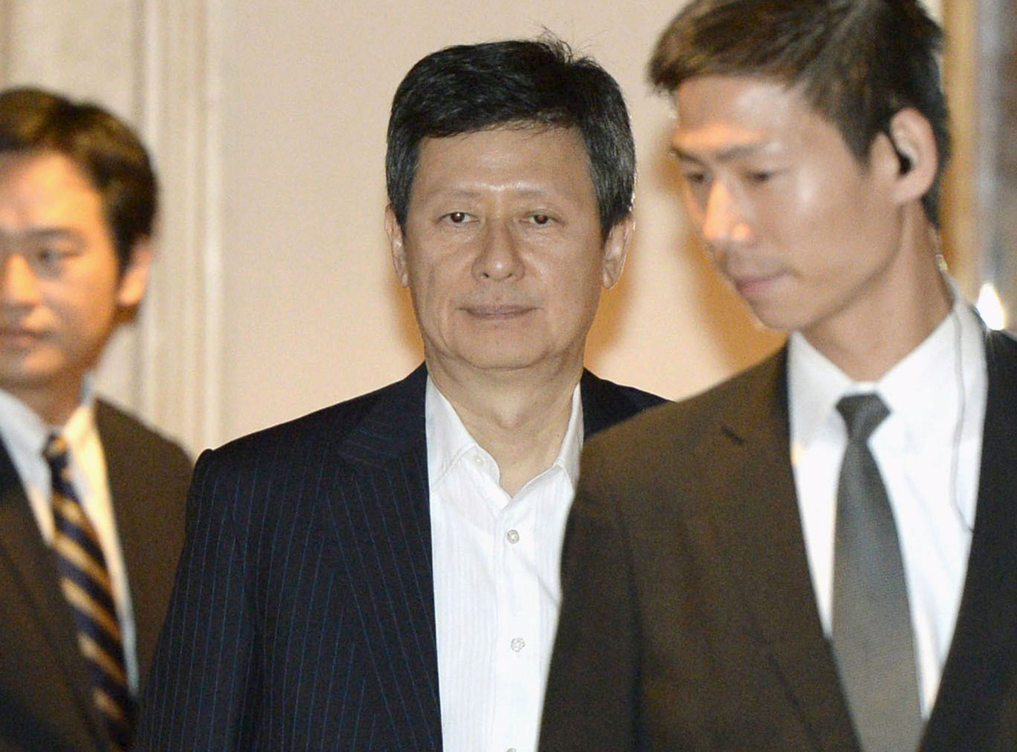 Lotte Japan votes to keep imprisoned Shin on board