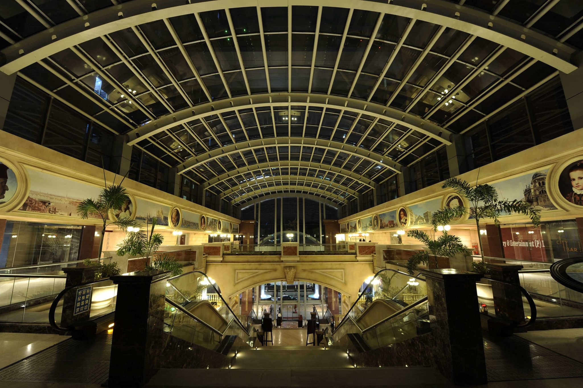 Luxury Malls in India: The destination for new age shoppers