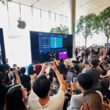 Apple Iconsiam opens in Bangkok forum session 11112018 big.jpg.large