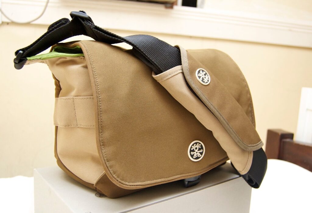 crumpler 2