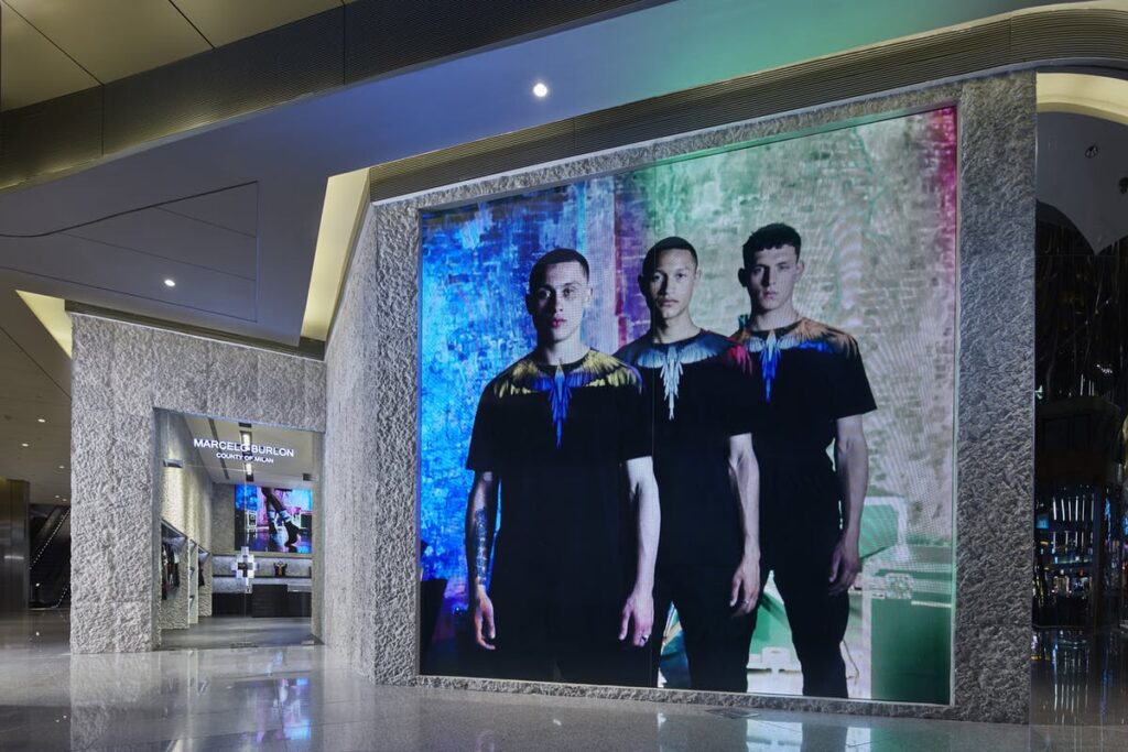 1543481429712637 Led wall A 