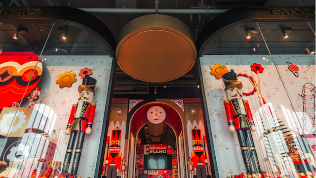 FAO Schwarz Kong Kong 2