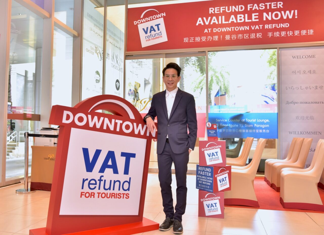 Mr. Charnchai Cherdchoowongthanakorn Senior Executive Vice President for Siam Piwat8714