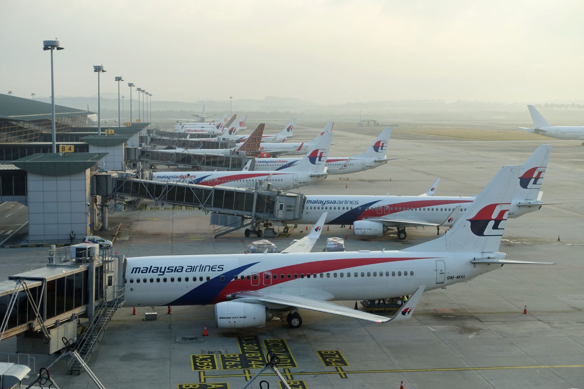 Malaysia Airlines and AirAsia limit number of flights till March 31