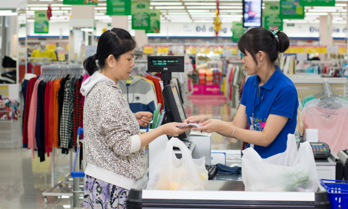 vietnam retail cashier