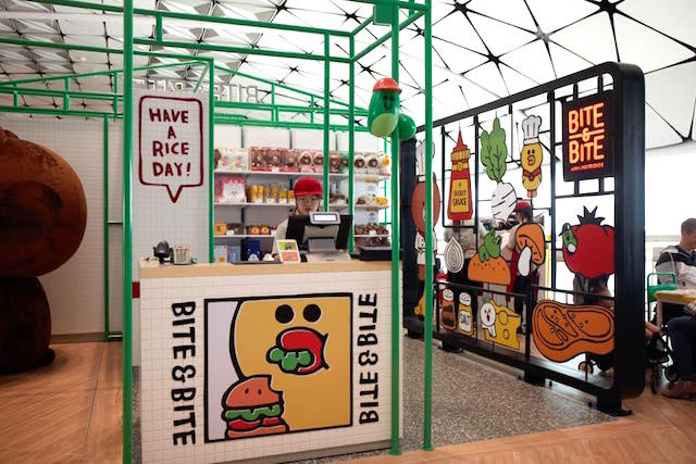 Bite Bite Line Friends cafe 1