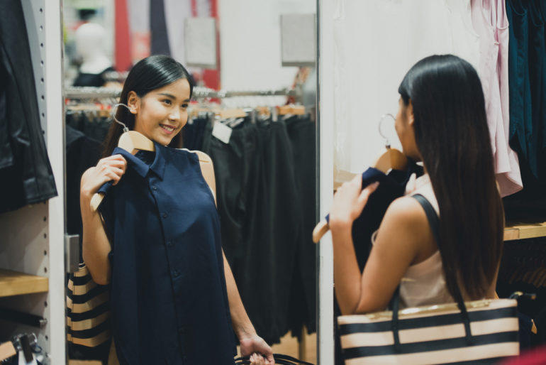 woman shopping fashion