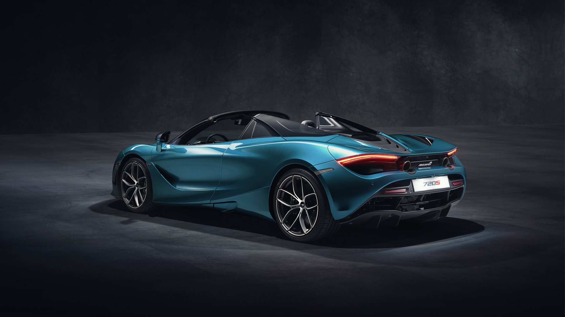 McLaren Took 260 Hours To Paint This 720S Spider