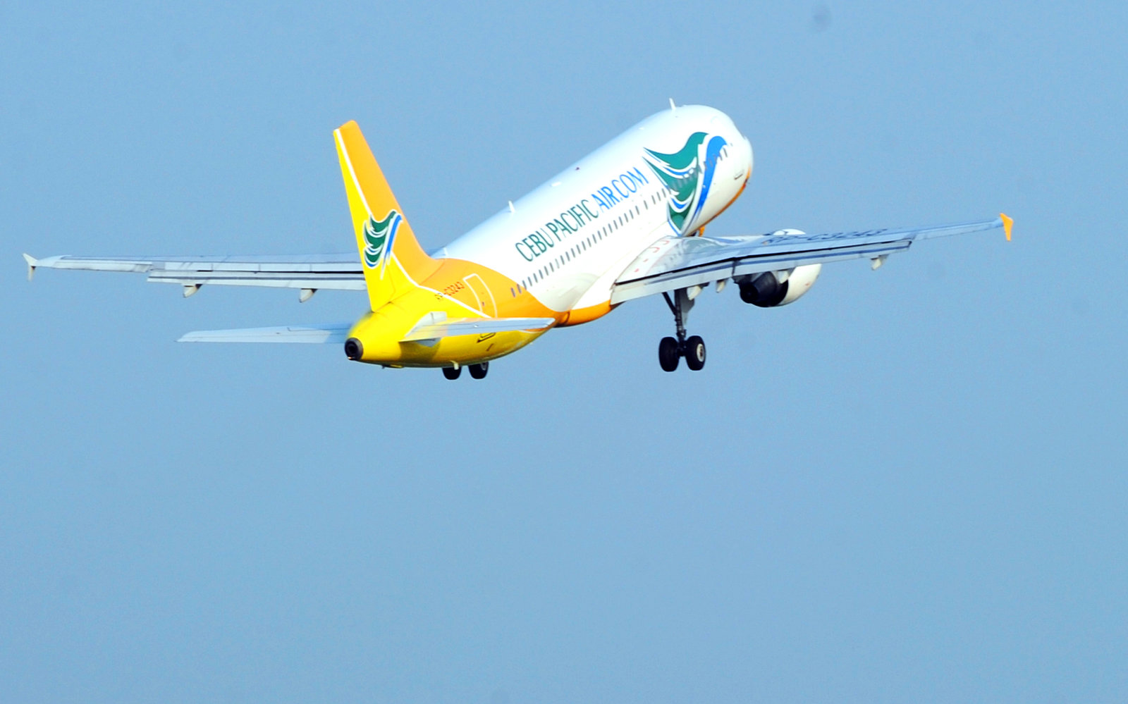 Cebu Pacific expands flights from Clark