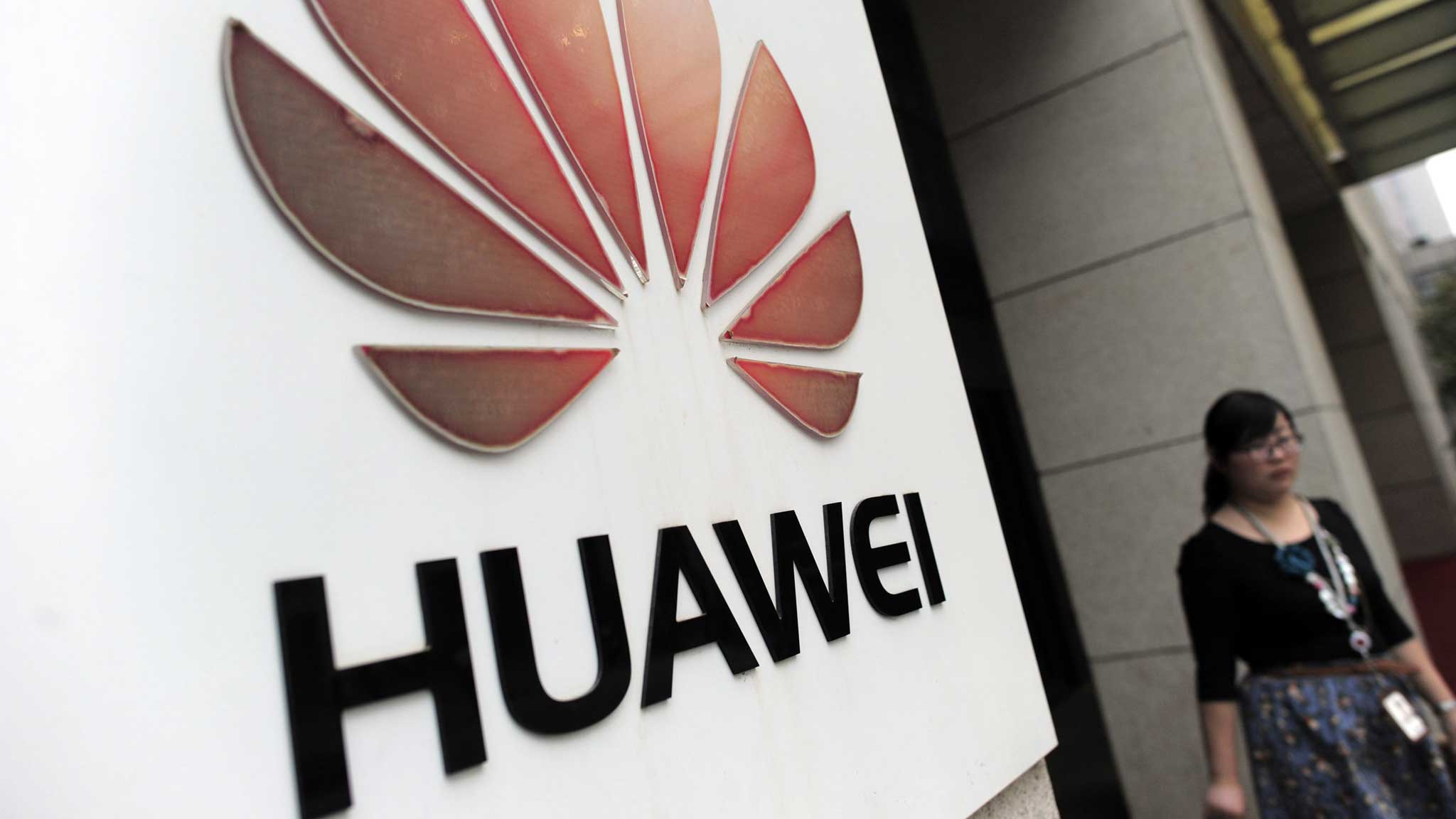 Huawei Launches ‘World’s First’ 5G Communications Hardware For Automotive Industry