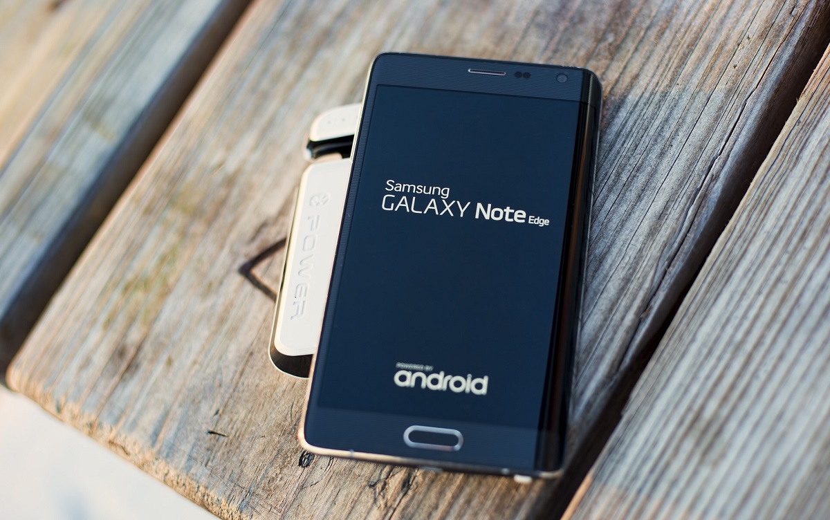 Samsung Galaxy Note 10 Going back to a Curvy Display