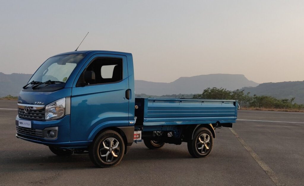 Tata Intra Compact Truck