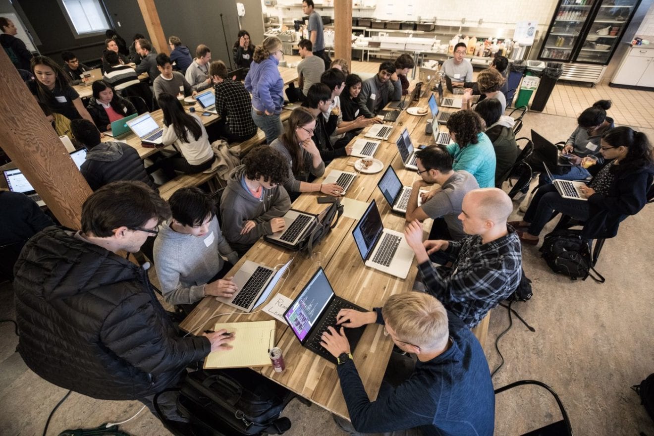 KVision Organises hackathon to Envision Vietnamese startups