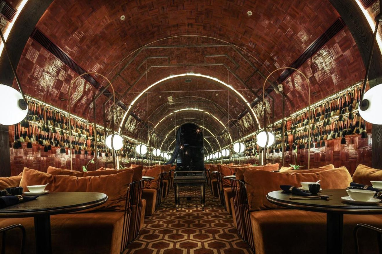 Hong Kong restaurant Mott 32 Opens in Singapore