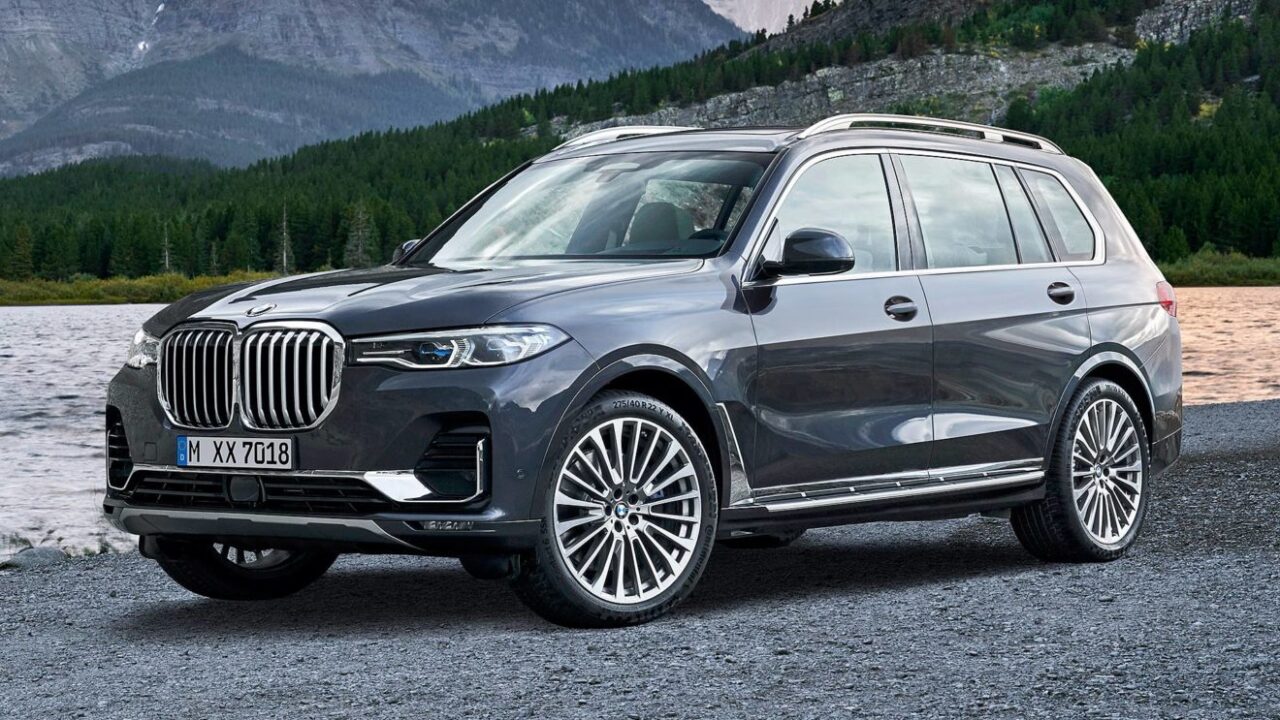 BMW Shows Off One-Off X7 Pick Up