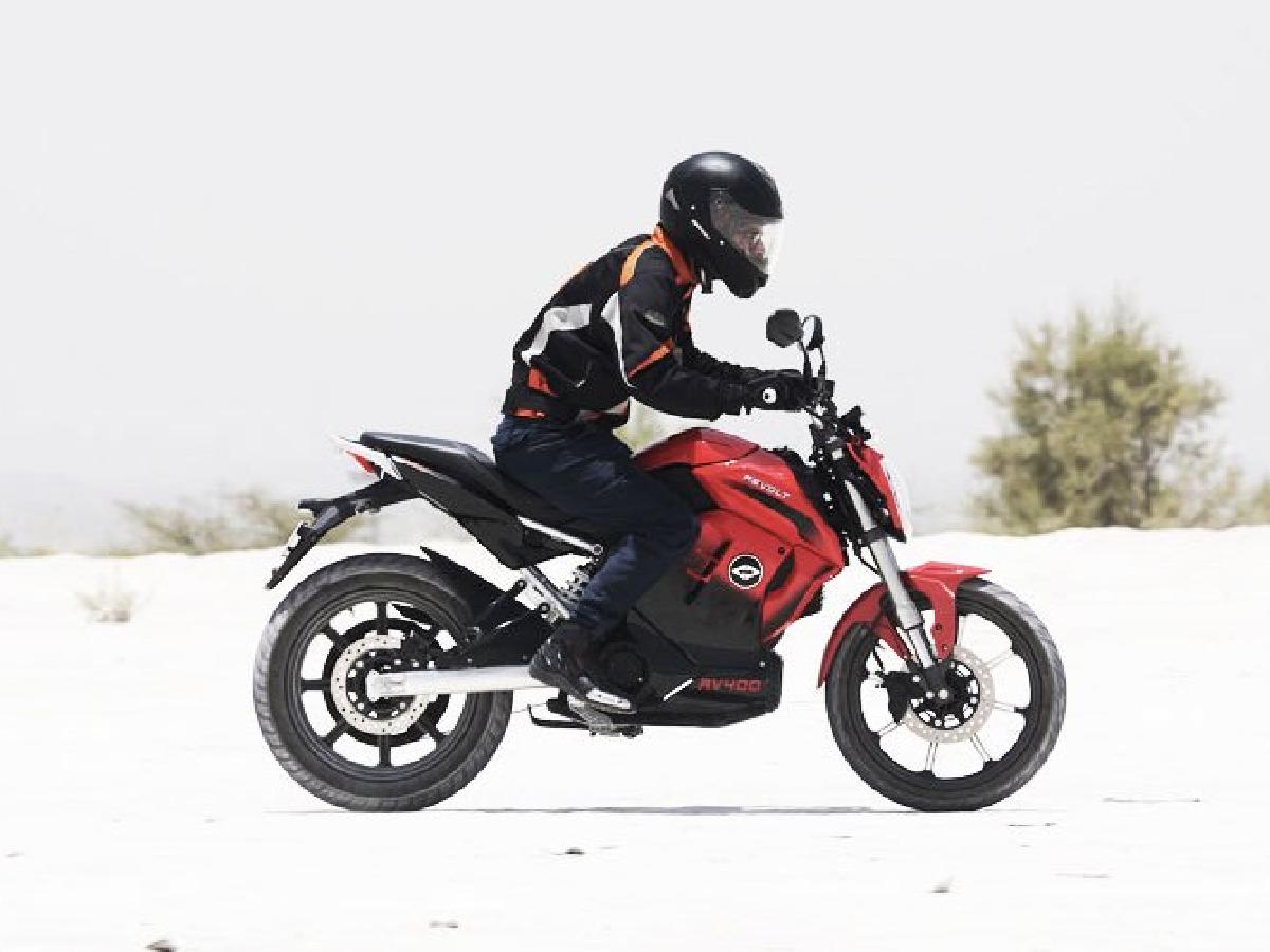 Revolt RV 400