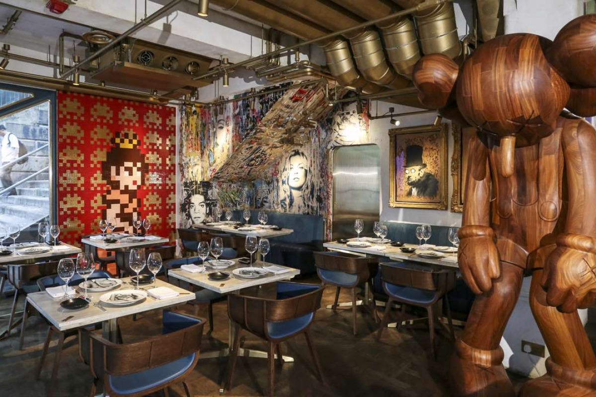 Shanghai Tang and the Ritz Carlton hotel collaborate on tea set