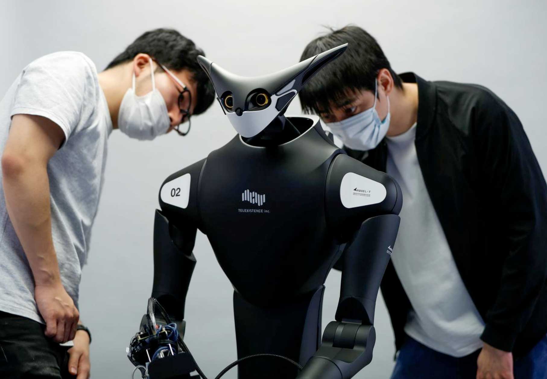 FamilyMart set to test robotic c-store staff